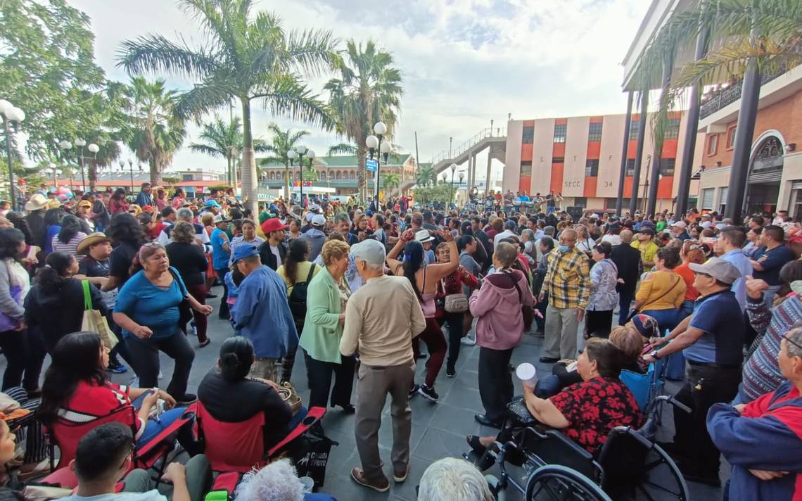 Anuncian Cuatro D As De Baile En La Plaza Hijas De Tampico Checa