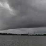 Frente Frío 23 mantendrá fuertes vientos y lluvias este domingo