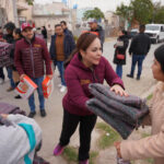 Entregan en NLD cobertores y calentadores a familias del poniente