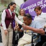 En Tampico, Mónica entrega aparatos funcionales
