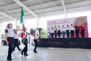 1-sep-Z-3-Monica-Villarreal-pone-en-marcha-el-ciclo-escolar-2025-2026-en-Tampico-1536x1024