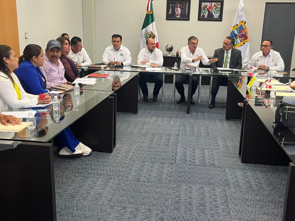 11-sep-P-2-Atiende-gobernador-a-Colectivos-de-Busqueda_-acuerdan-trabajo-conjunto-1536x1152