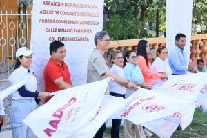 3-sep-Z-2-Erasmo-Gonzalez-arranca-3-obras-mas-de-pavimentacion-con-concreto-hidraulico-1536x1023