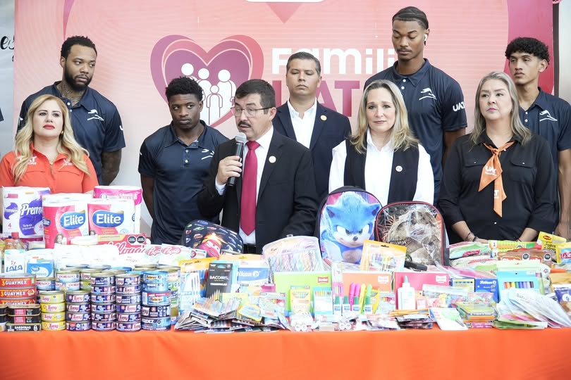 555502910_764268053096684_3793435416191946653_n