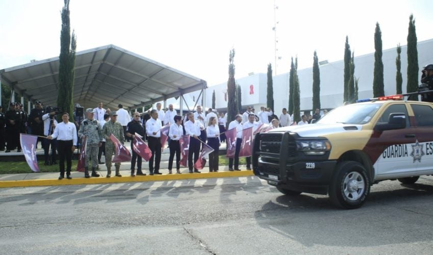 261-2025.-Con-helicoptero-y-viveres-Tamaulipas-apoya-a-Veracruz-gobernador-llama-a-la-poblacion-a-solidarizarse-5-850x500