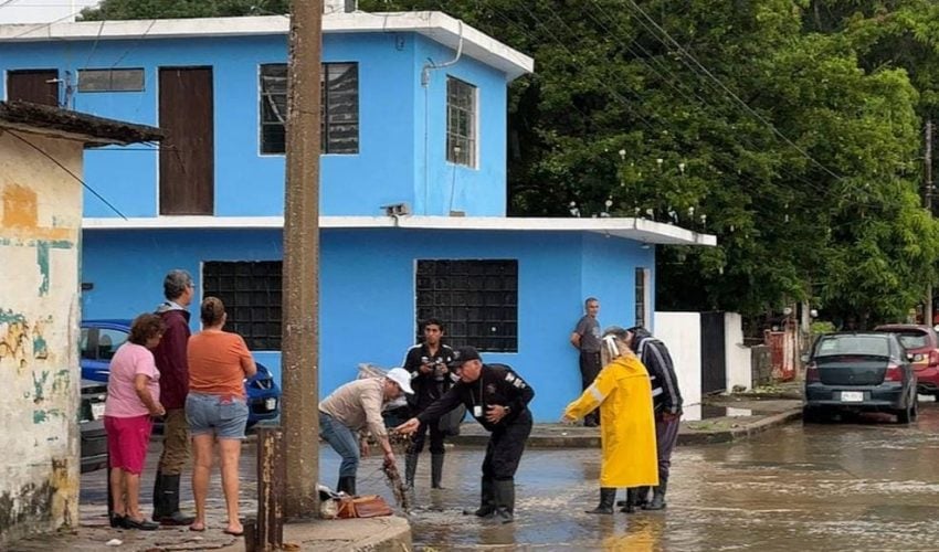 SSP-321-2025.-Apoyo-Guardia-Estatal-con-traslado-a-personas-en-la-zona-sur-7-850x500
