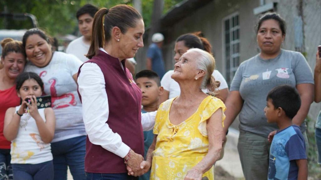 sheinbaum-supervisa-entrega-de-ayuda-en-veracruz-1536x864