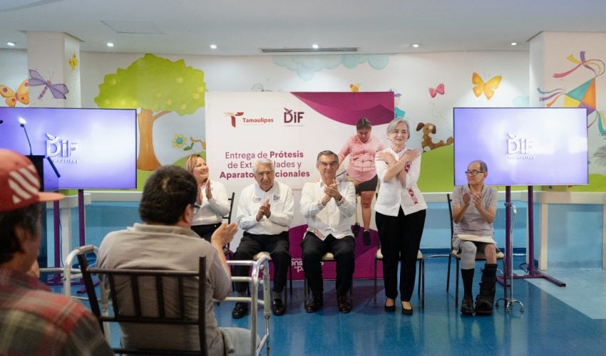 DIF-134-2025.-Americo-y-Maria-de-Villarreal-impulsan-la-rehabilitacion-y-autonomia-de-las-personas-con-discapacidad-2-850x500