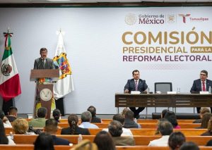 Gobierno-UAT-y-sociedad-dialogan-sobre-la-‘Reforma-Electoral-1-750x533