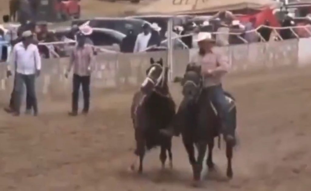 carrera-de-caballos-en-parral-chihuahua