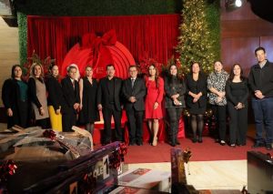 Celebra-FDCSV-su-posada-navidena-y-reconoce-el-esfuerzo-de-su-comunidad-universitaria-3-750x533