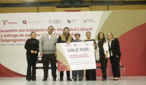 STR-163-2025.-Encabeza-Luis-Gerardo-Illoldi-Reyes-encuentro-con-trabajadores-de-Movilidad-Laboral-y-entrega-de-equipos-del-subprograma-Tamaulipas-Equipa-4-850x500