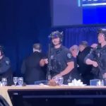 El presidente de EE.UU., Donald Trump, tuvo que ser evacuado de la cena de corresponsales de la Casa Blanca tras disparos